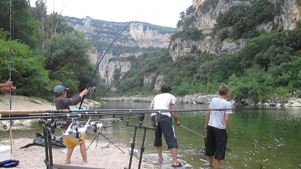 "Les Tournesols" Villa Saint-Martin-dʼArdèche Bagian luar foto